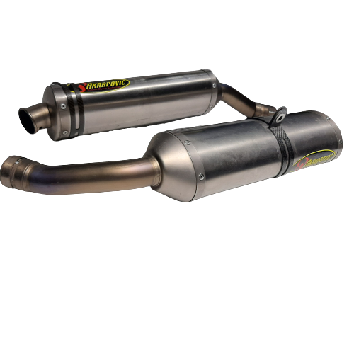 ΣΕΤ ΜΕΤΑΧΕΙΡΙΣΜΕΝΩΝ ΕΞΑΤΜΙΣΕΩΝ AKRAPOVIC FULL SILVER GP R1 2004-2006 - Image 2