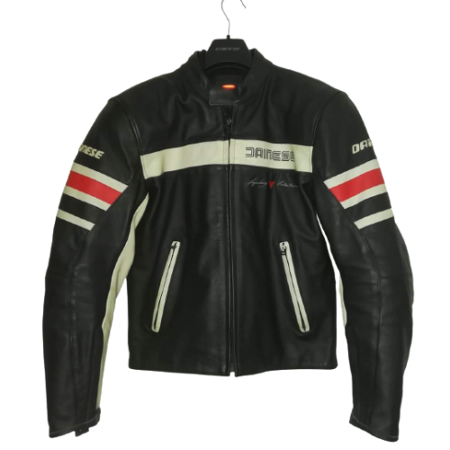 ΔΕΡΜΑΤΙΝΟ ΜΠΟΥΦΑΝ DAINESE ΜΕ ΠΡΟΣΤΑΣΙΕΣ ΣΕ ΠΛΑΤΗ ΚΑΙ ΑΓΚΩΝΕΣ