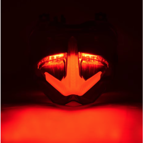 ΟΠΙΣΘΕΝ LED ΦΑΝΑΡΙ ΜΕ ΦΛΑΣ YAMAHA MT09 2021-2024 - Image 3