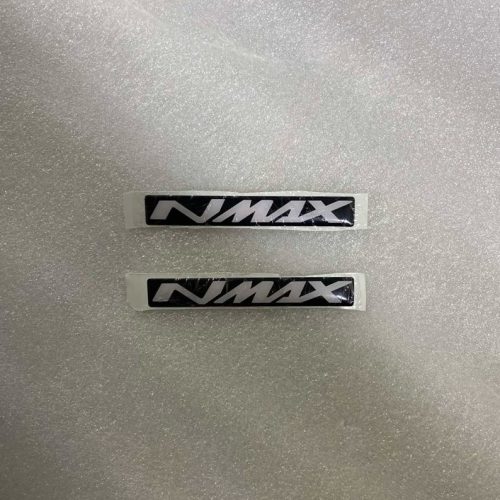 ΑΥΤΟΚΟΛΛΗΤΑ ΓΡΑΜΜΑΤΑ YAMAHA N-MAX ΜΑΥΡΟ-ΛΕΥΚΟ 8×1.5 cm