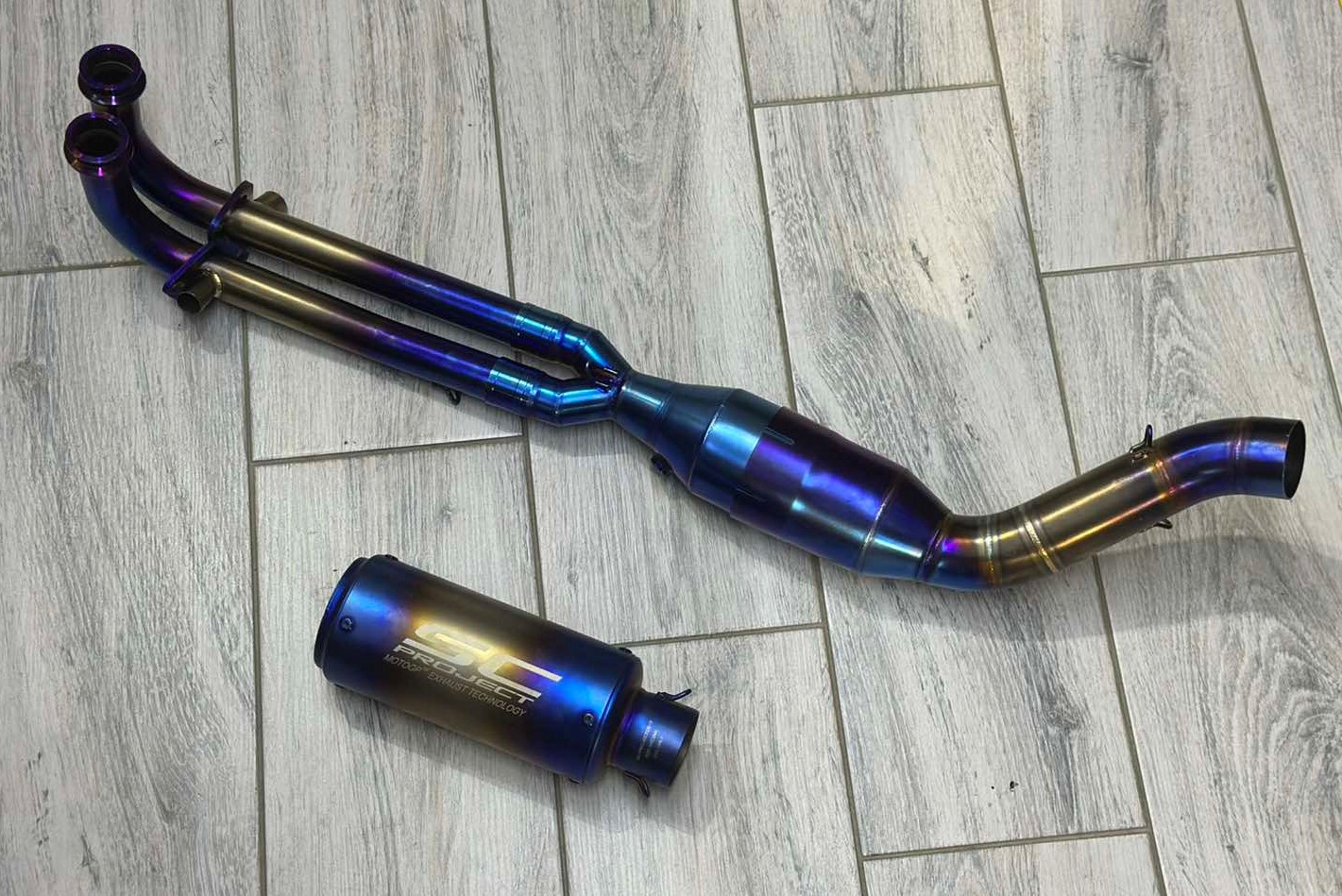 ΟΛΟΣΩΜΗ ΜΕΛΑΝΙΑΣΜΕΝΗ ΕΞΑΤΜΙΣΗ SC PROJECT CRT BARREL YAMAHA TMAX 500/530/560